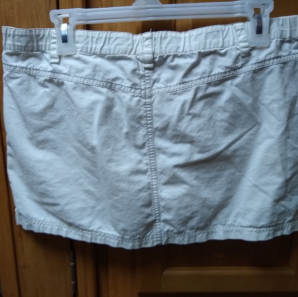 JLO Casual Short Skirt - Picture 2 of 3